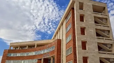 ساختمان مرکزی دانشگاه